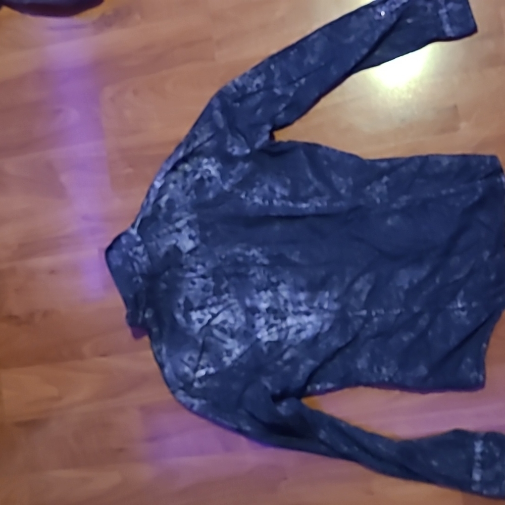 Shirt - Picture 3 of 3